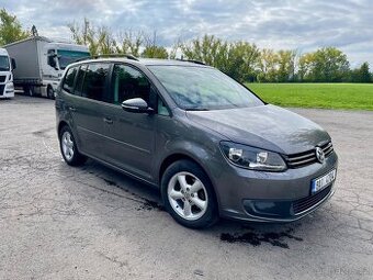 Volkswagen Touran 1.4 TSI, r. 2011, 103 kW – výborný stav