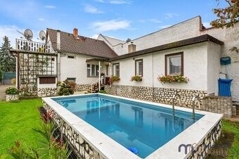 Prodej rodinného domu 126 m2 a zahradou 1344 m2