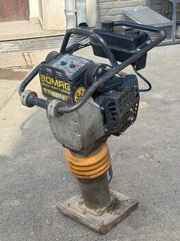 Vibrační pěch BOMAG