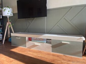 TV stolek dlouhy 210cm