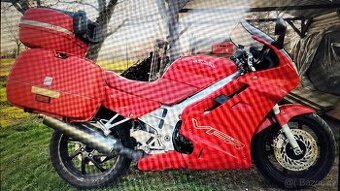 Honda VFR 750