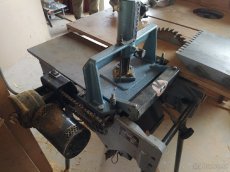 Dřevoobráběcí stroj