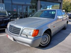 MERCEDES-BENZ 300 SE