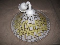 LUSTR NOVÝ STAHOVACÍ