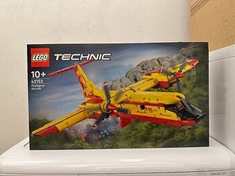LEGO® Technic 42152 Hasičský letoun