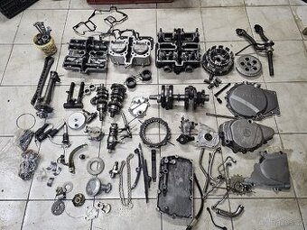 Díly motoru Kawasaki GPZ 500 KLE500 EN 500 ER5