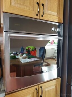 Vestavná trouba Gorenje