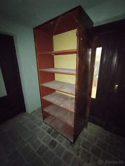 prodám plechovou skříň