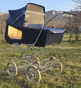 Retro kočárek Liberta