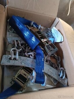 Sněhové řetězy vyprošťovací