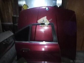 BMW E34 karosářské díly