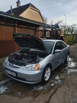 krásný Civic coupe em2