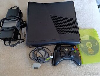 Xbox 360 + Hry (čtěte popis)