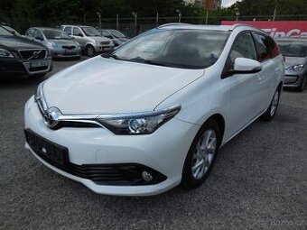 Prodám Toyotu Auris 1.4 D-4D RV-04/2018 Naj-102tis km