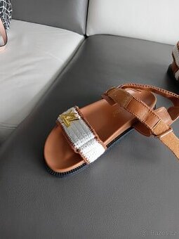 Sandály Louis Vuitton