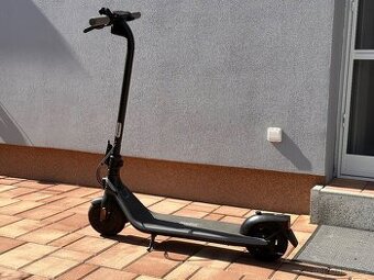 Prodám elektrokoloběžku Ninebot KickScooter E2 by Segway