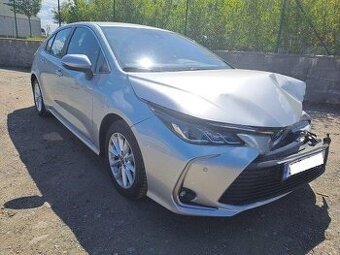 Toyota Corolla 2023 1.5L Benzín 92 kW 21 043 km