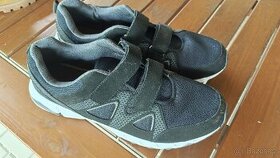 Boty sportovní délka stélky 31,5 cm