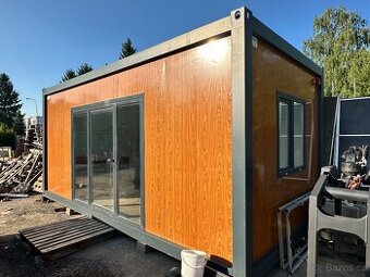 Obytný kontejner PMP o rozměru 3 x 6 m s francouz.dveřmi