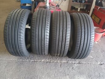 Prodám 4xletni pneu 225/50/18.