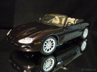 Jaguar XKR S/C Maisto 1/18