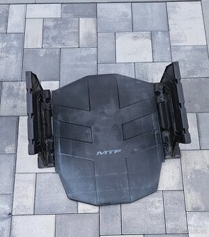 Originál garáž pro robotickou sekačku Mountfield