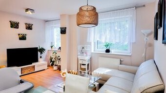 Prodej cihloveho bytu s lodžií a 2x parkovacím stáním, 4+kk,