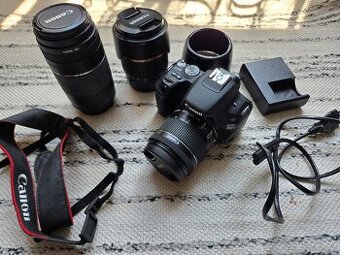 📷 Canon EOS 200D + 3 objektivy – skvělý stav