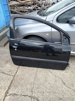 Peugeot 107 Citroen C1 prave predni dvere kompletni