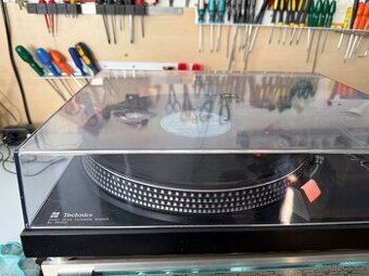Technics SL-2000 - 1