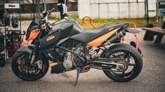 KTM Superduke 990