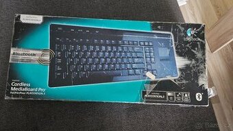 Bezdrátová klávesnice Logitech Cordless MediaBoard Pro