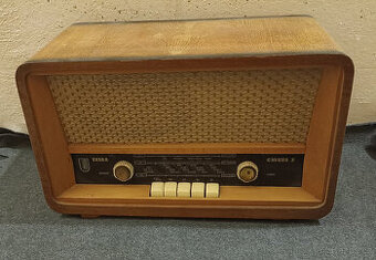 Staré retro rádio Tesla Gavota 2 (428A)