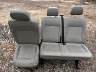 Druhá řada sedaček VW Caravelle T5