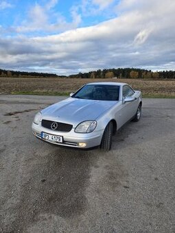 Prodej: Mercedes SLK 200 z roku 1998 – Německá legenda v per