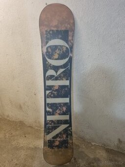 Snowboard Nitro 145 cm - celý set
