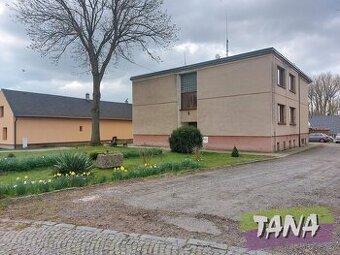 Byt 3+1 s lodžií, zděný bytový dům, zahrada, osobní vlastnic - 1