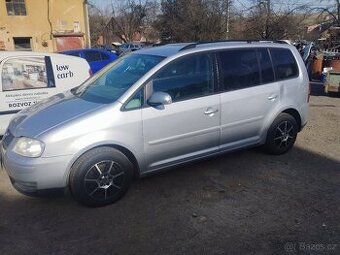 PRODÁM ND VW TOURAN 1.6, 85 KW.