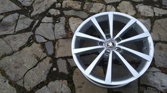 prodám nová al kola 16 17 5x100 na ŠKODA