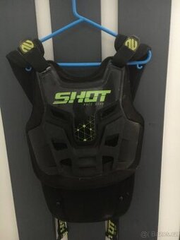 Hrudní chránič Shot
