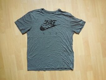 pánské Nike Tee šedočerné sport. tričko nápis kr.ruk 52-54/L