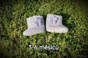 Zimní capáčky sněhulky velikost 3-6 měsíců