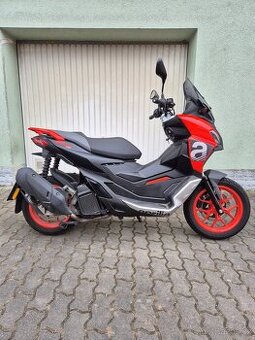 Aprilia sr gt 125 sport
