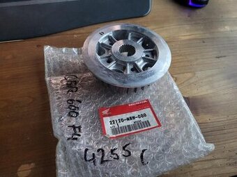 Honda CBR 600F4- unašeč spojky OEM 22120-MBW-000