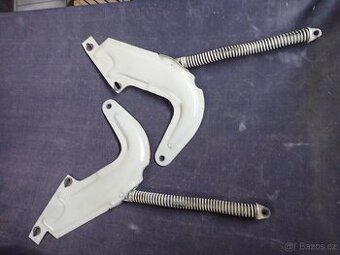 Prodám panty přdní kapoty na vw brouk