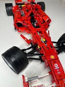 LEGO Technic Formule Ferrari F1 8674