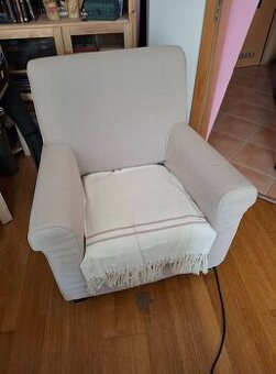 IKEA křeslo z již ukončeného typu
