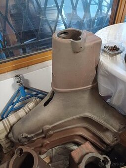 Litinové nohy, podstavce