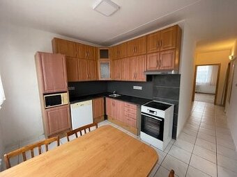Pronájmu byt 3+1 s balkonem, 72 m²,Trutnov