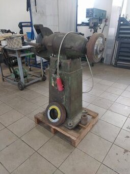 Bruska s leštičkou